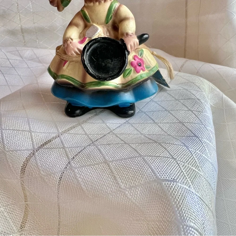 VTG Josef Originals Wee Folks Fried Egg Girl Figurine 1960’s. Repaired.